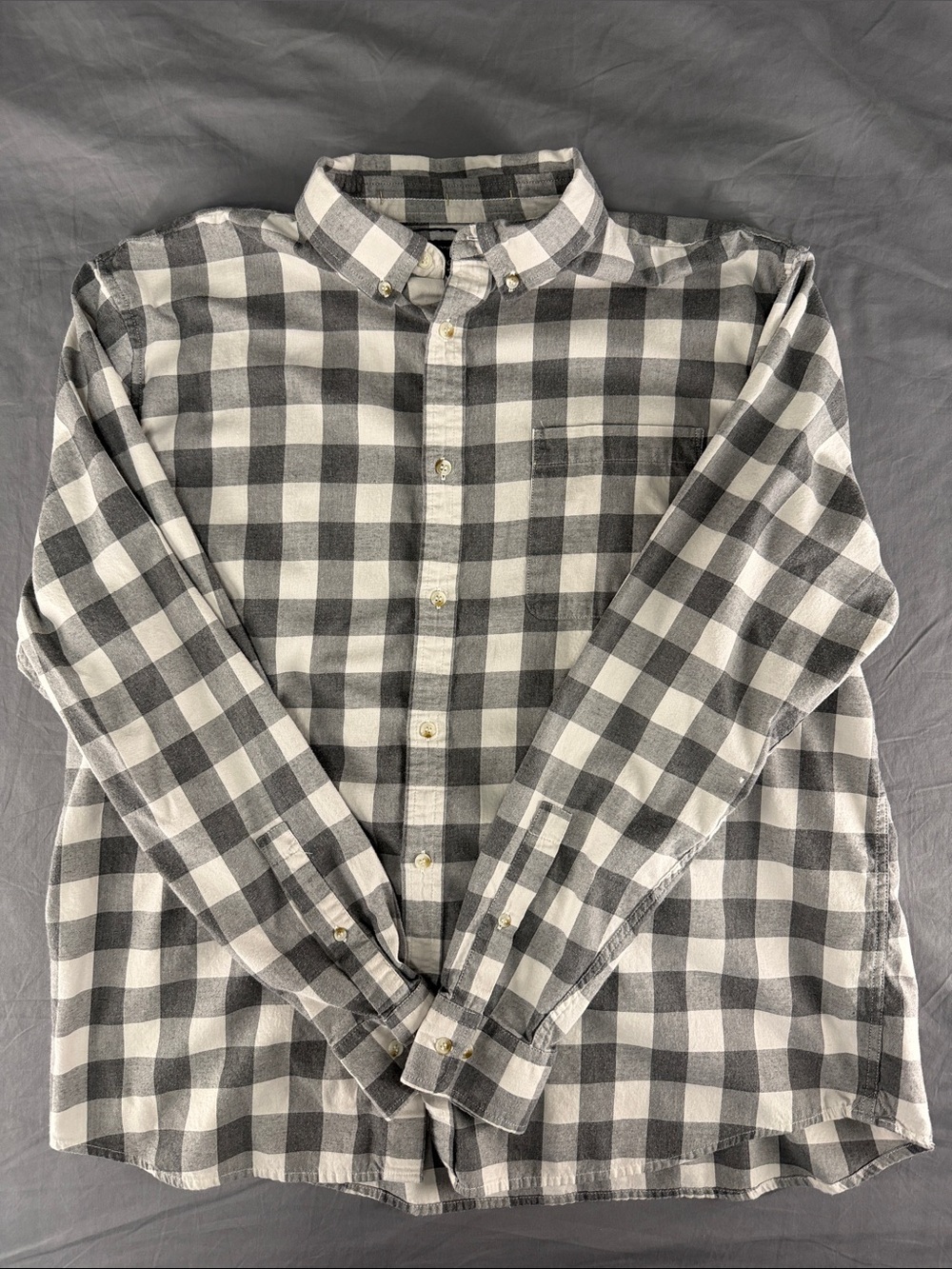 Banana Republic Grey and White Check Button-Down Shirt